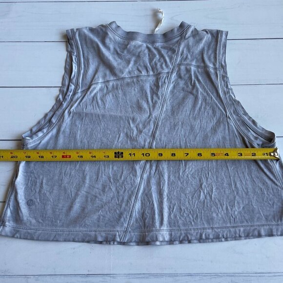 *Has Stain* Lululemon Broken Beats Tank, Grey - Size Large - Picture 8 of 9